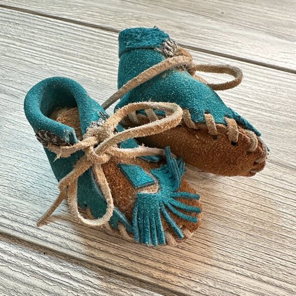 Hand Sewn Turquoise Deer Hide Baby Moccasins - Picture 5 of 16